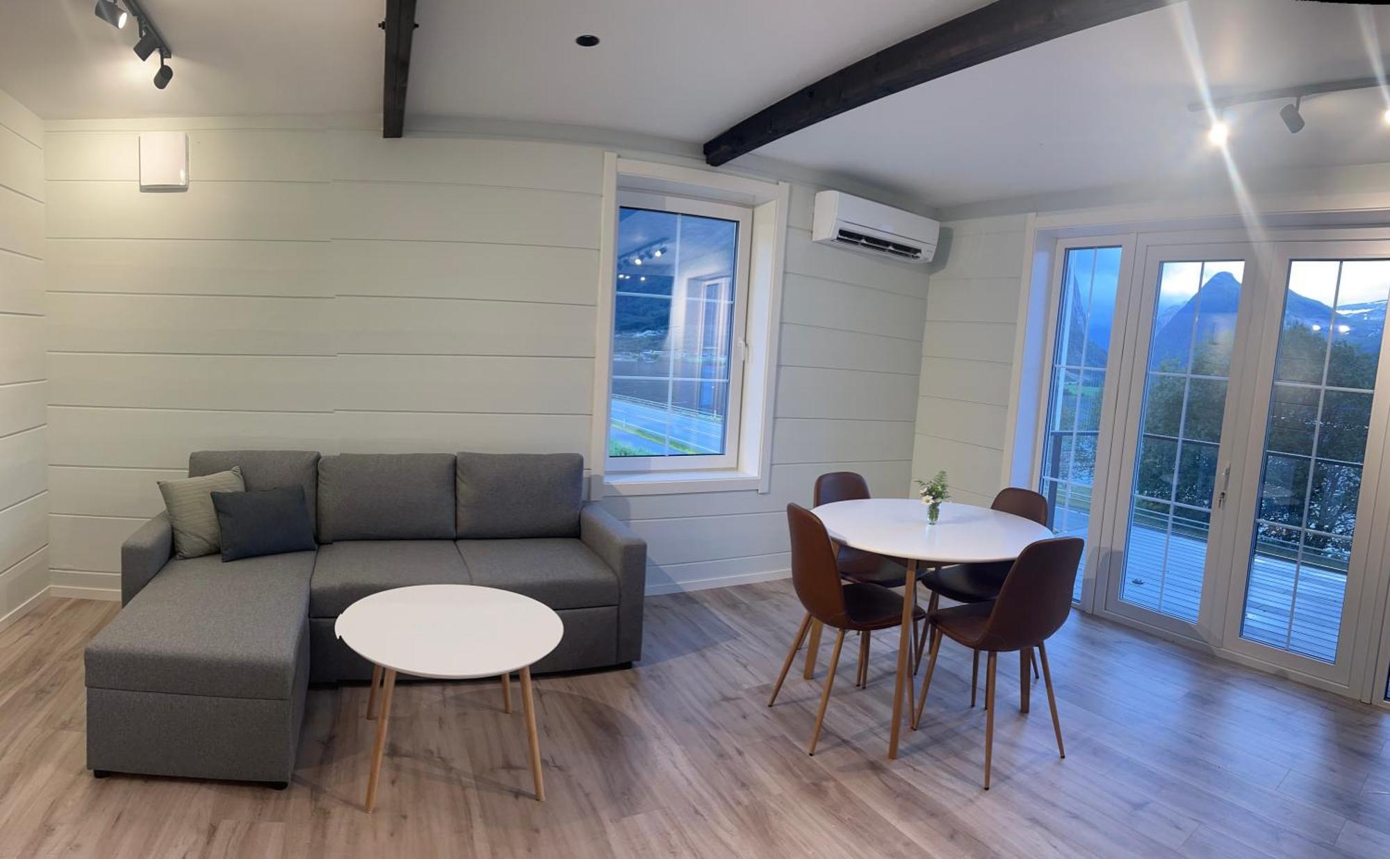 Husslattene Apartments With Terrace Скей Екстериор снимка